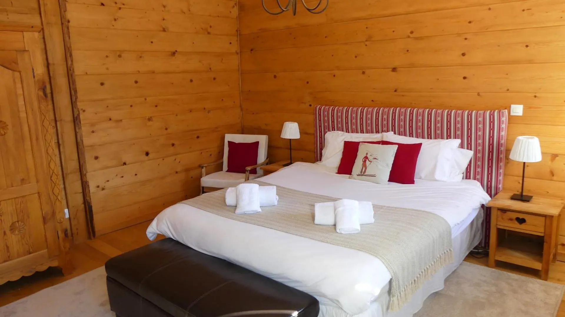 La Chaumiere - Luxury Traditional Chalet, Châtel Chalé