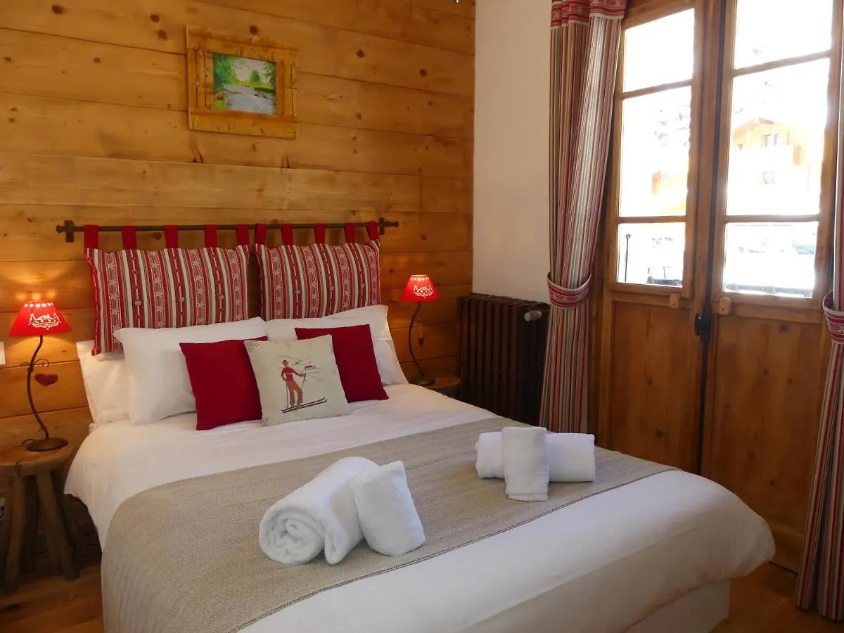La Chaumiere - Luxury Traditional Chalet, Chatel Chalet